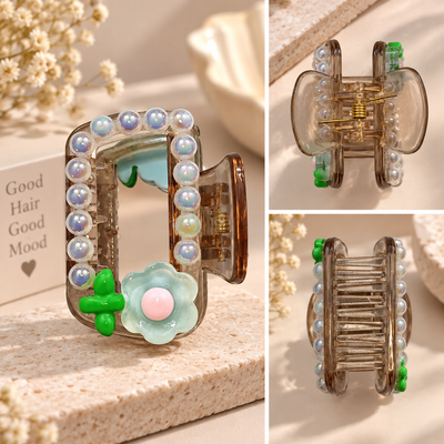 Daisy Sparkle Frame Claw Clip