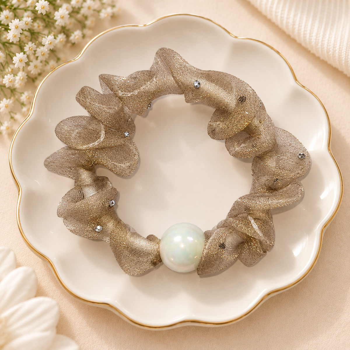 Single Pearl Sheer Hair Tie